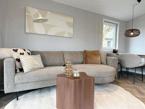 Chalet spacieux avec jardin et terrasse au bord de l'eau - 4