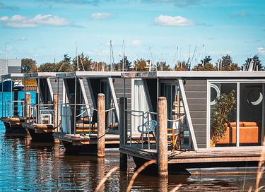 Moderne houseboat met airco - 2