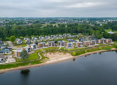 Modern holiday home near the water - 20