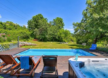 Villa met zoutwaterzwembad en zeezicht - 4