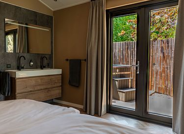 Casita con encanto junto al agua con jacuzzi - 17