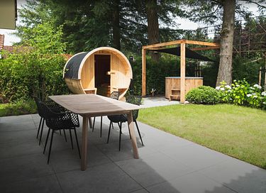 Romantic Getaway with Sauna and Hot Tub