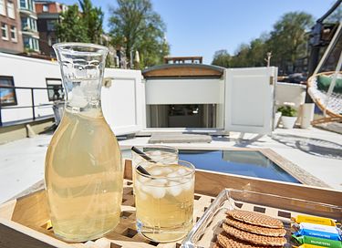 Luxe woonschip in het centrum van Amsterdam - 25