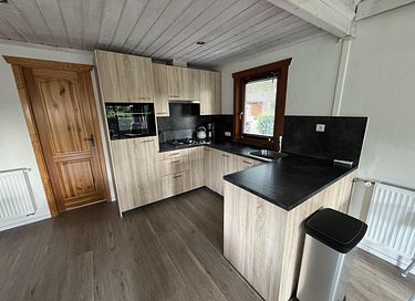 Holzchalet im Park in Limburg - 2