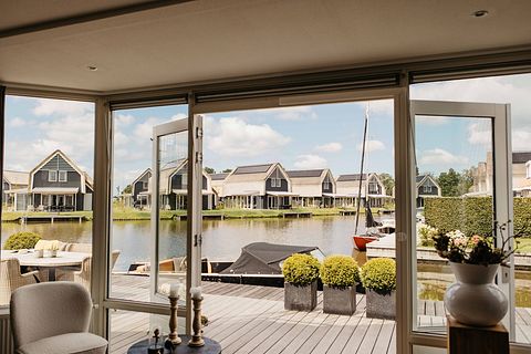 Luxury villa (6p) with private jetty - 3