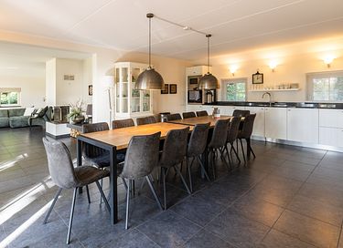 Geräumiges Einfamilienhaus mit großem Garten - 8