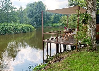 Uniek tiny house met hottub aan het water - 3