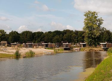 Pavillon romantique pr 2 avec sauna au bord de l'eau - 2