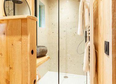 Romantic overnight stay among the trees - 18