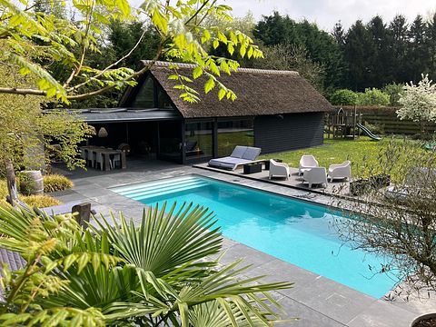 Hébergement familial de luxe avec piscine - 3