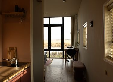 Tiny house aan het water in Friesland - 5