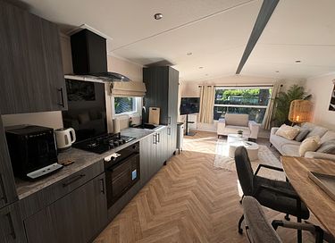Chalet met jacuzzi in het bos - 9