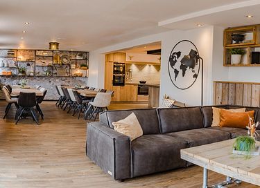 Grote en moderne boerderij (26p)  - 4