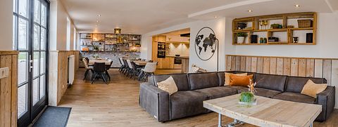 Grote en moderne boerderij (26p)  - 4