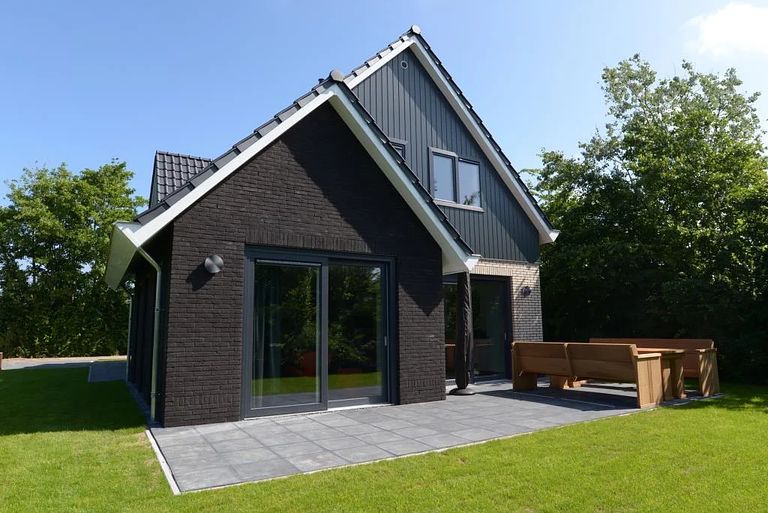 Stylish family house near the sea - 1