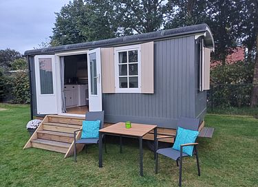 Spend the night in a wagon in Twente