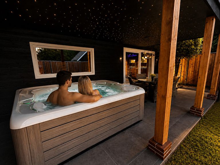 Wellness Lodge mit Sauna, Jacuzzi und Hammam - 1