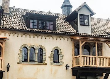 Bâtiment historique avec chambre à thème médiéval - 21