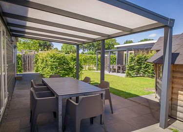 Chalet moderne avec terrasse couverte - 17