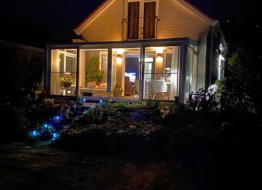 Attractive waterfront holiday home - 30
