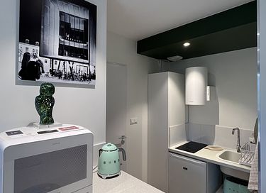 Tiny house with waterfront wellness - 11