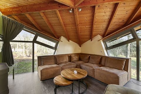 Waldhaus (6p) mit außergewöhnlicher Form - 4