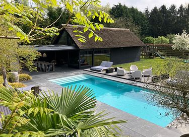 Hébergement familial de luxe avec piscine
