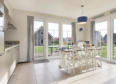 Kindvriendelijk vakantiehuis bij het water - 8