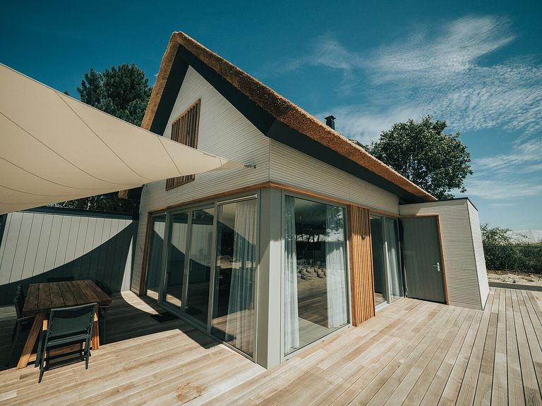 Luxe vakantiewoning omringd door de duinen - 1