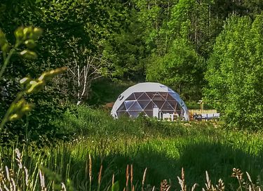 Panoramisch verblijf in glamping dome