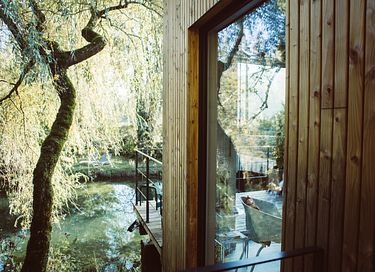 Tiny house with waterfront wellness - 13