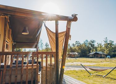 Ruime glamping lodge met eigen sanitair
