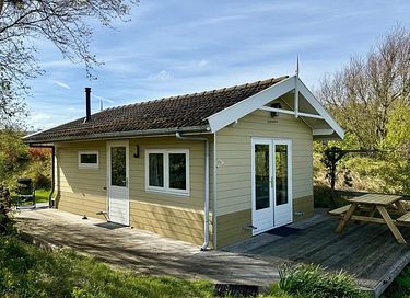 Holiday home (2p) with hot tub in the dunes