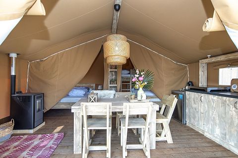 Safari lodge for 5 persons at the waterfront - 3