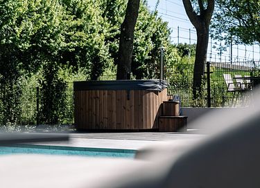 Luxuriöse Gruppenunterkunft mit privatem Innenpool - 36