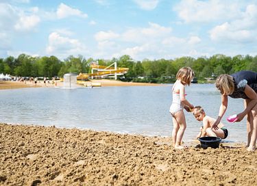Ruime lodge op een leuk park aan het water - 14