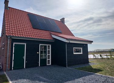 Rural waterfront holiday home - 3