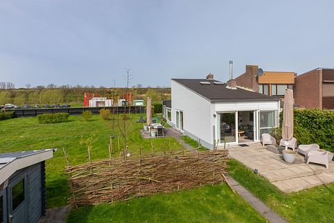 family villa with large garden near the sea - 5