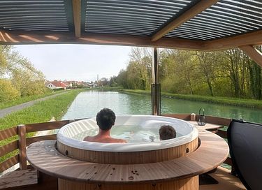 Woonboot met hottub in de Champagne streek - 6