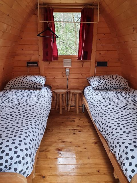 Gemütliche Gondel in den Wäldern von Drenthe - 4