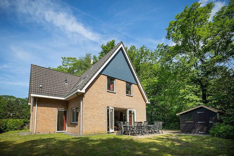 10-person bungalow with private sauna - 1