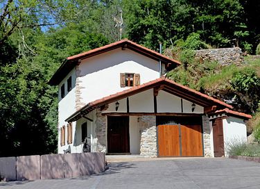 Logement de vacances historique dans les Pyrénées - 2