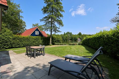 Ruime vakantiewoning aan viswater in Drenthe - 5
