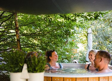 Villa in de natuur mét je eigen bubbelbad - 2