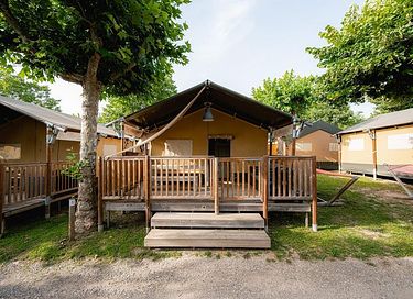 Luxury camping at Lake Garda