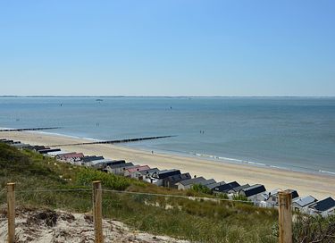Strandhuisje op het strand bij Vlissingen - 18