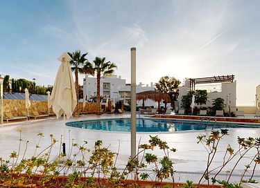 Luxe appartement met zeezicht en whirlpool