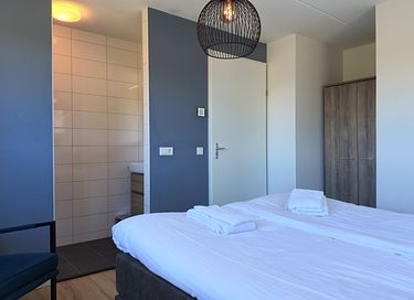 Holiday home in Zeeland with an unobstructed view - 17