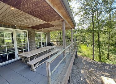 Ferienwohnung mit großer Terrasse in den Ardennen