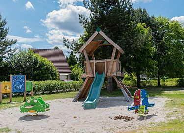 Spacious A-frame bungalow in Groningen (4p) - 12